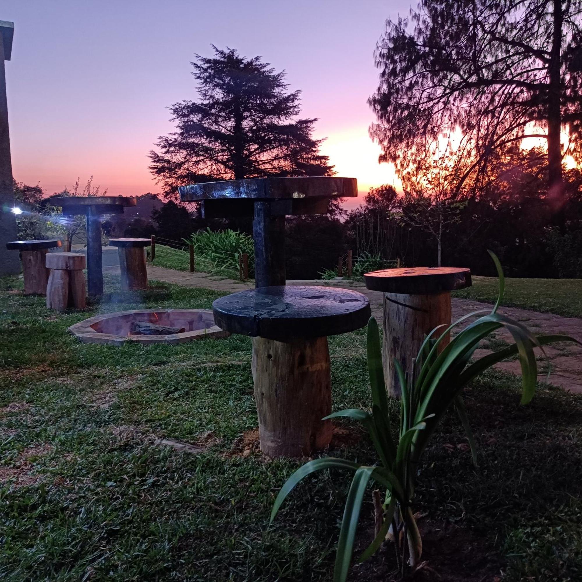 Quinta Das Flores Hospedaria Campos do Jordão Extérieur photo